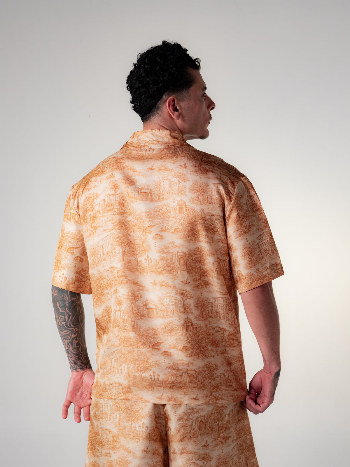 City of Aventura Twill Silk Set