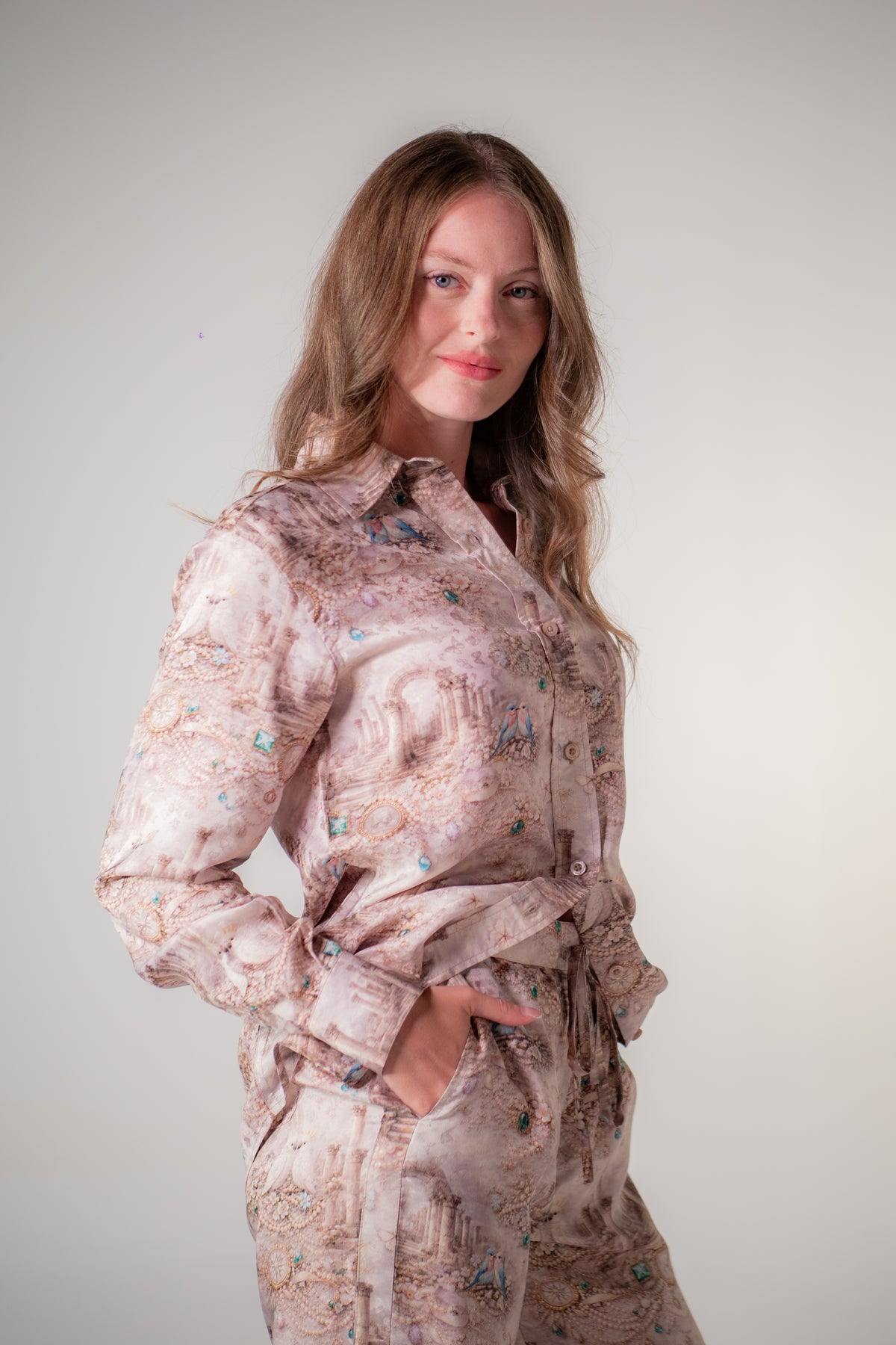 Empire of Pearls Silk Jacquard Set